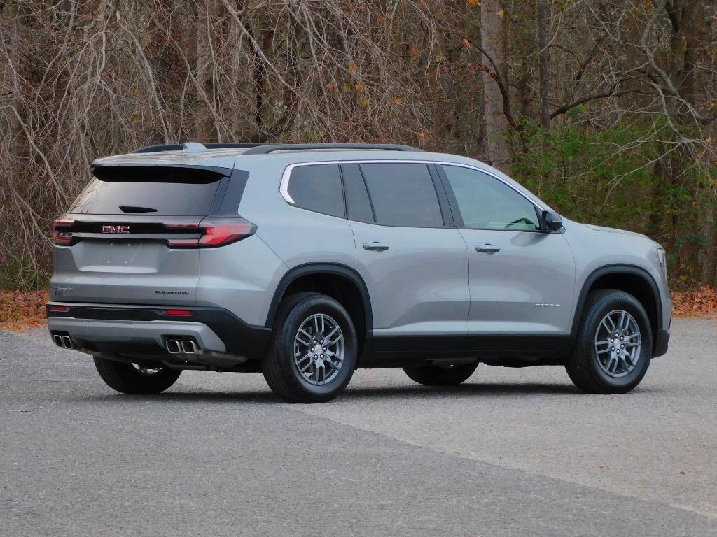 used 2025 GMC Acadia car, priced at $32,987
