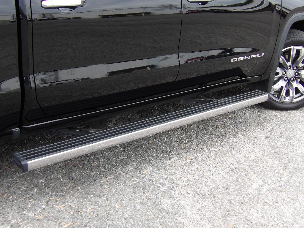 used 2023 GMC Sierra 1500 car, priced at $54,987