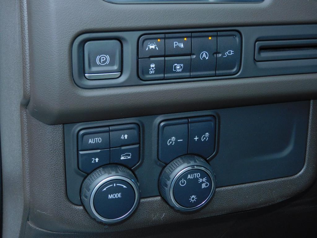 used 2022 Chevrolet Suburban car, priced at $44,987