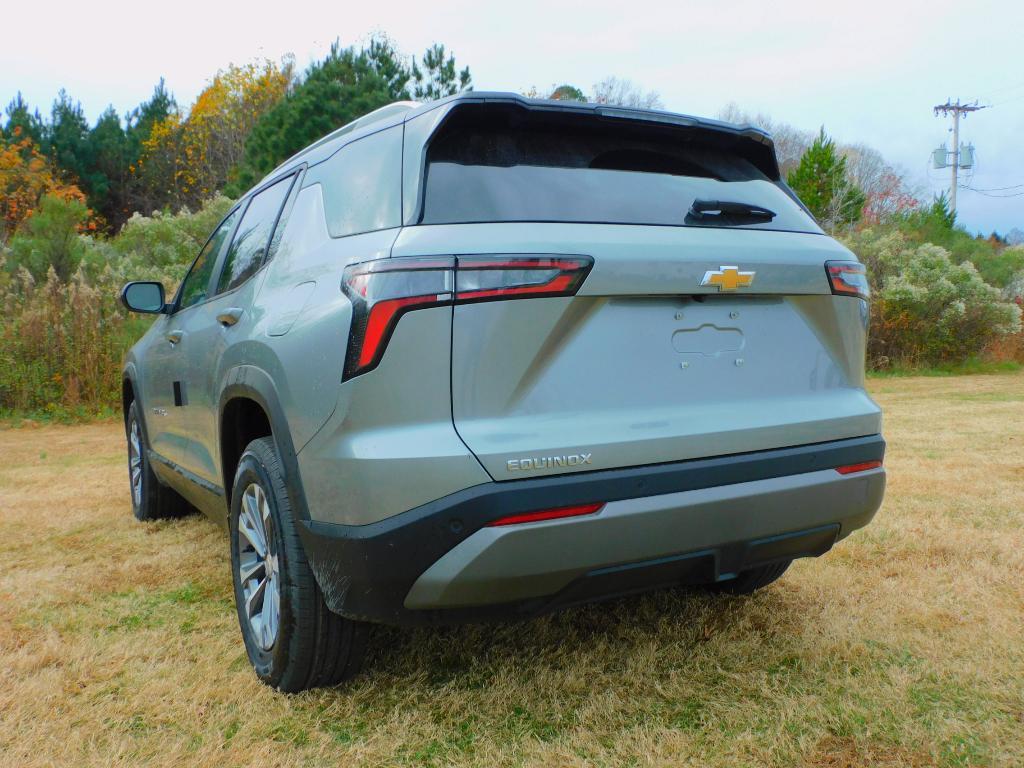 new 2026 Chevrolet Equinox car, priced at $34,685