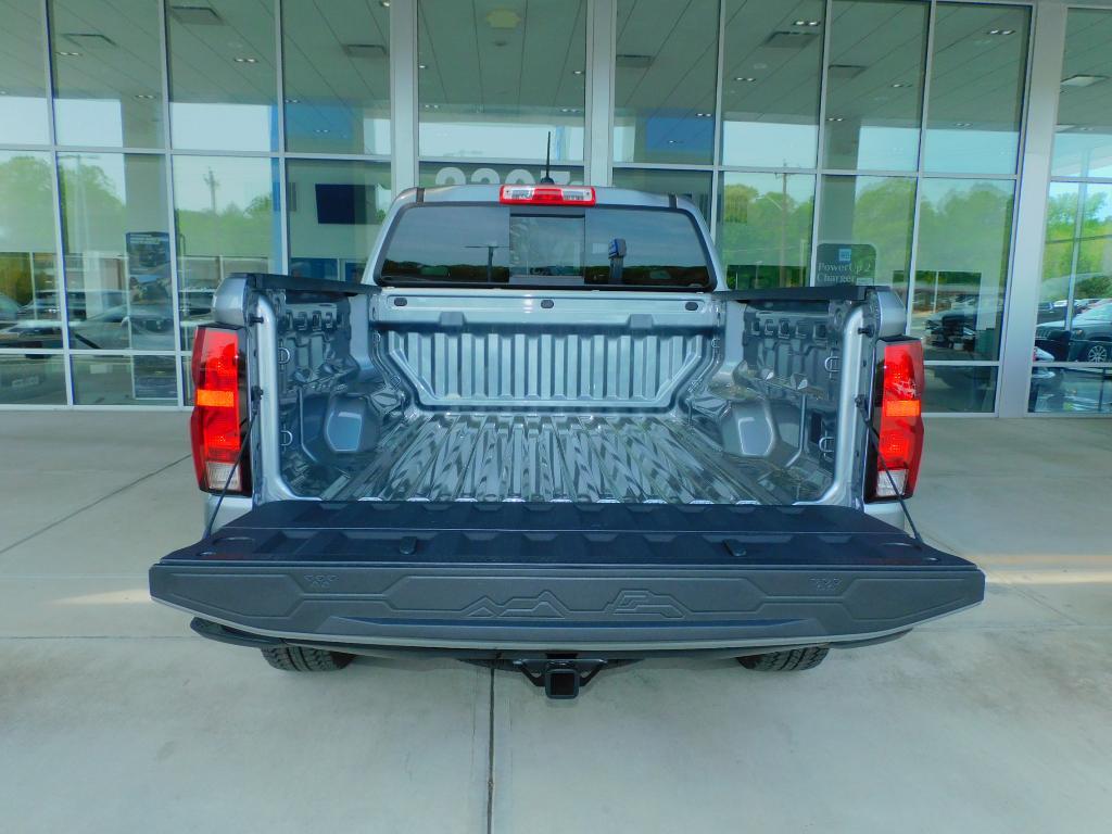 new 2026 Chevrolet Colorado car, priced at $43,595