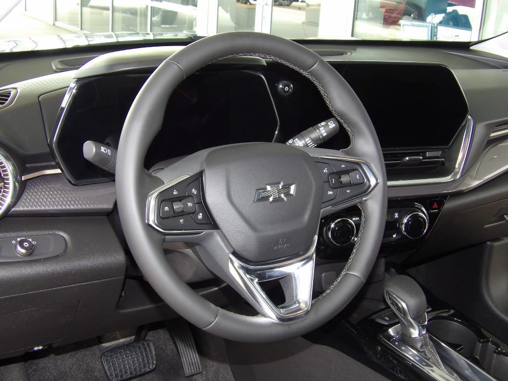 used 2025 Chevrolet Trax car, priced at $24,987