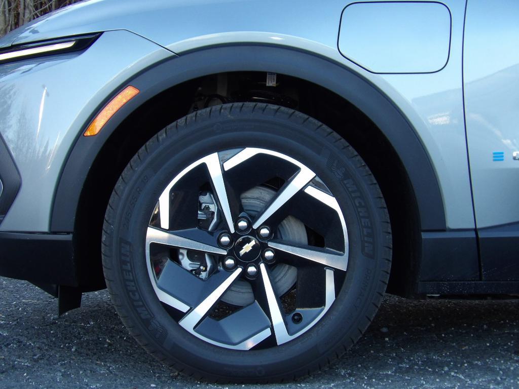 new 2026 Chevrolet Equinox EV car