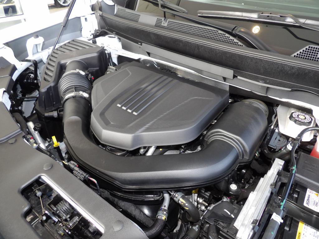 used 2025 GMC Acadia car, priced at $31,987