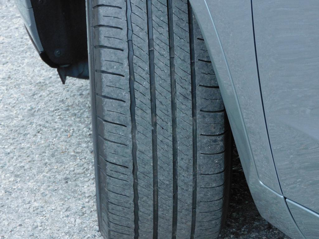 used 2025 Cadillac XT6 car, priced at $39,987