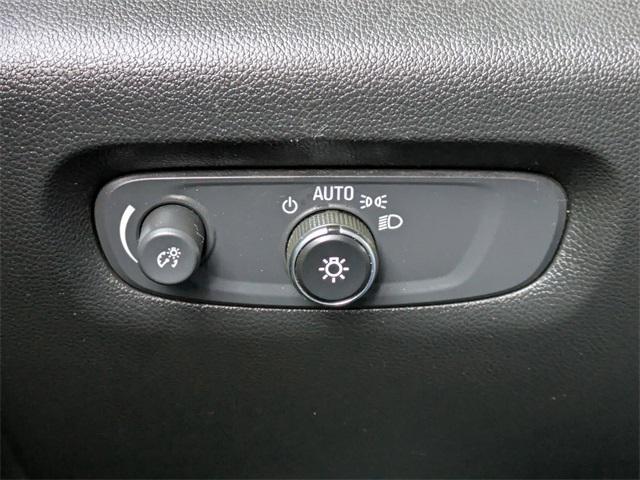 used 2020 Chevrolet Traverse car, priced at $17,234