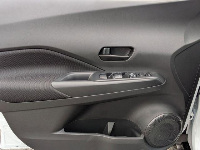 new 2025 Nissan Kicks car, priced at $23,347