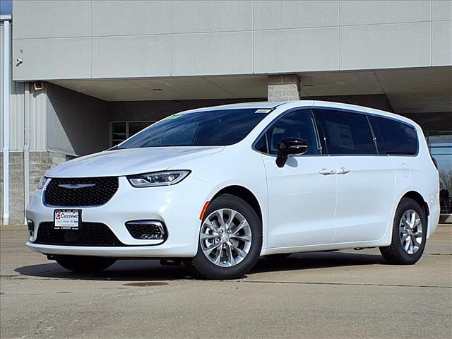 new 2026 Chrysler Pacifica car, priced at $45,922