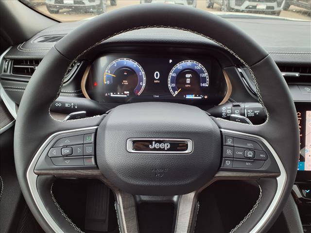 new 2026 Jeep Grand Cherokee car, priced at $43,743