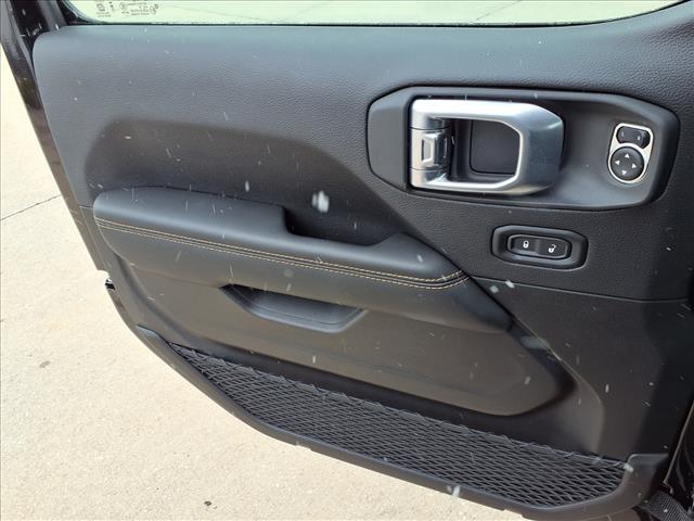 new 2026 Jeep Gladiator car, priced at $56,040