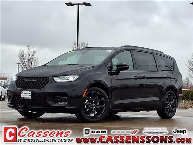 new 2026 Chrysler Pacifica car, priced at $45,186