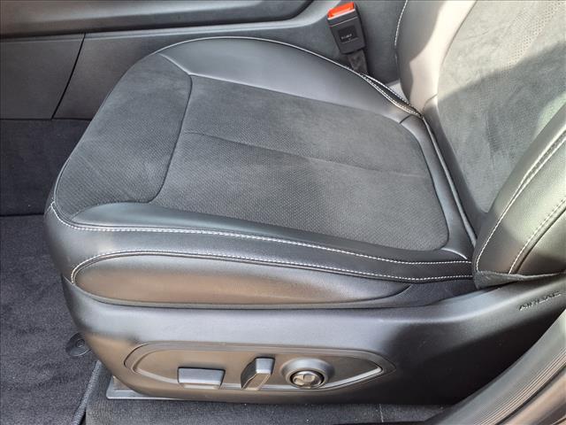 new 2025 Jeep Grand Cherokee car, priced at $40,421