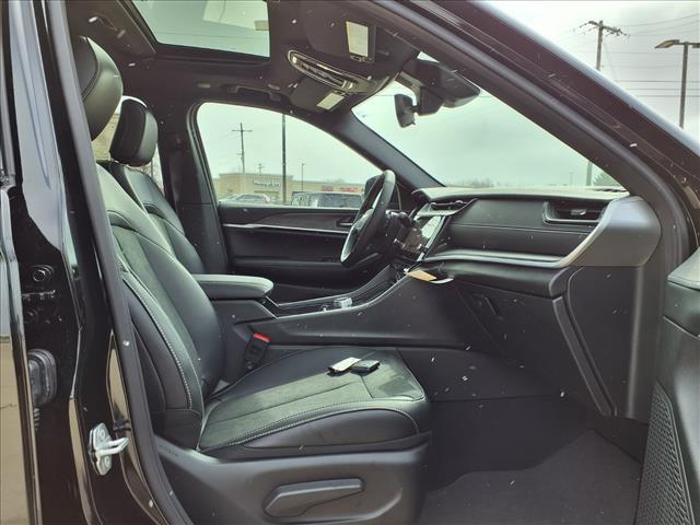 new 2026 Jeep Grand Cherokee car, priced at $45,882