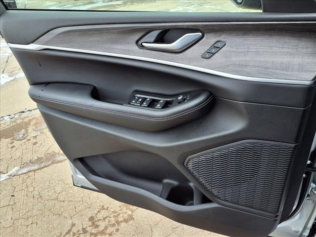 new 2025 Jeep Grand Cherokee L car, priced at $50,777