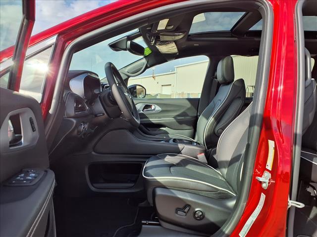 new 2026 Chrysler Pacifica car, priced at $45,534