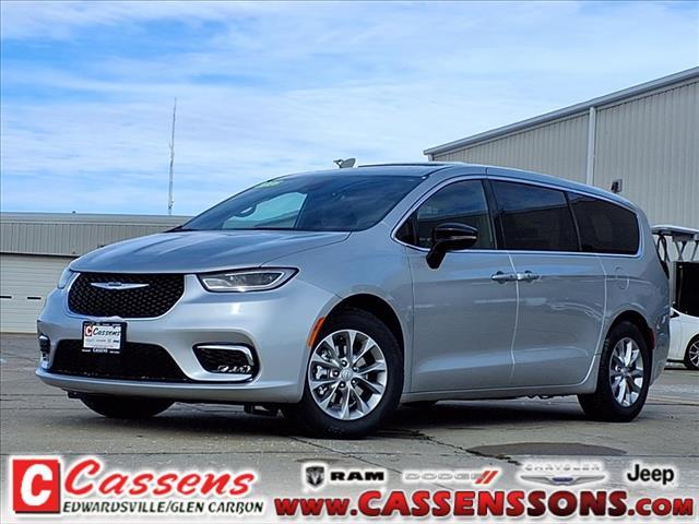 new 2026 Chrysler Pacifica car, priced at $47,561