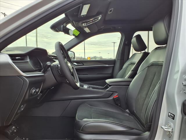 new 2026 Jeep Grand Cherokee car, priced at $45,473