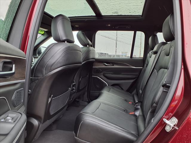 new 2026 Jeep Grand Cherokee car, priced at $50,195