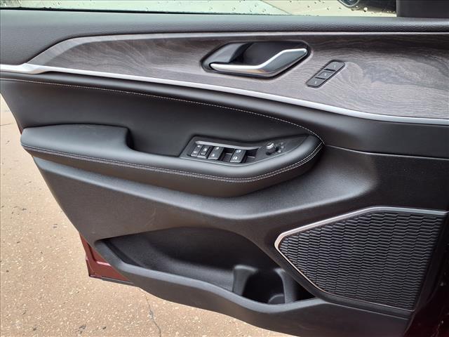 new 2026 Jeep Grand Cherokee car, priced at $50,195