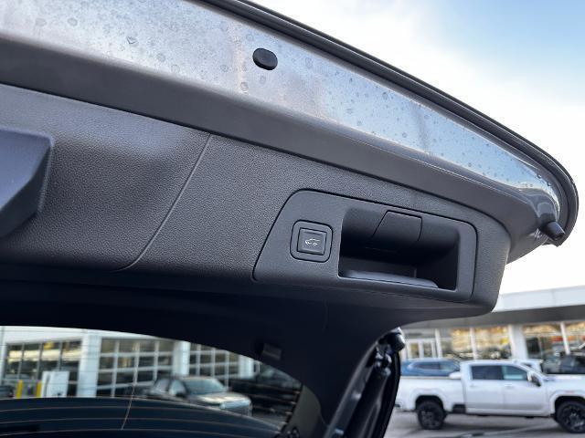 new 2026 Buick Envision car, priced at $46,318