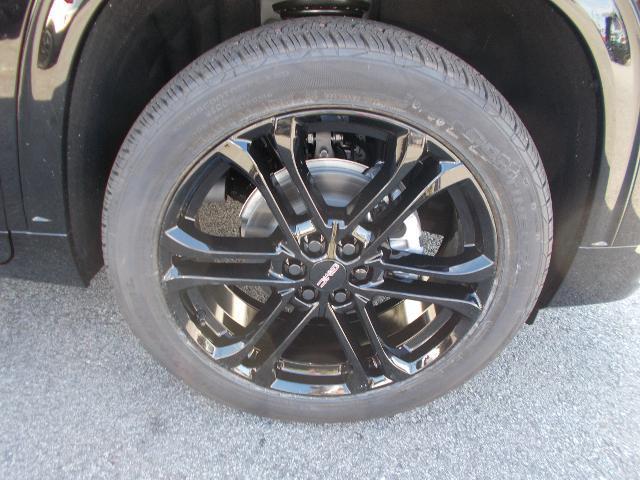 new 2026 GMC Acadia car, priced at $68,749