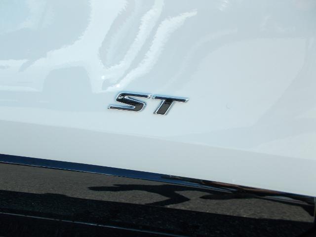 new 2026 Buick Encore GX car, priced at $28,269