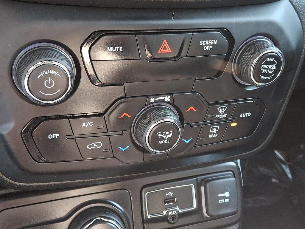 used 2020 Jeep Renegade car, priced at $15,400