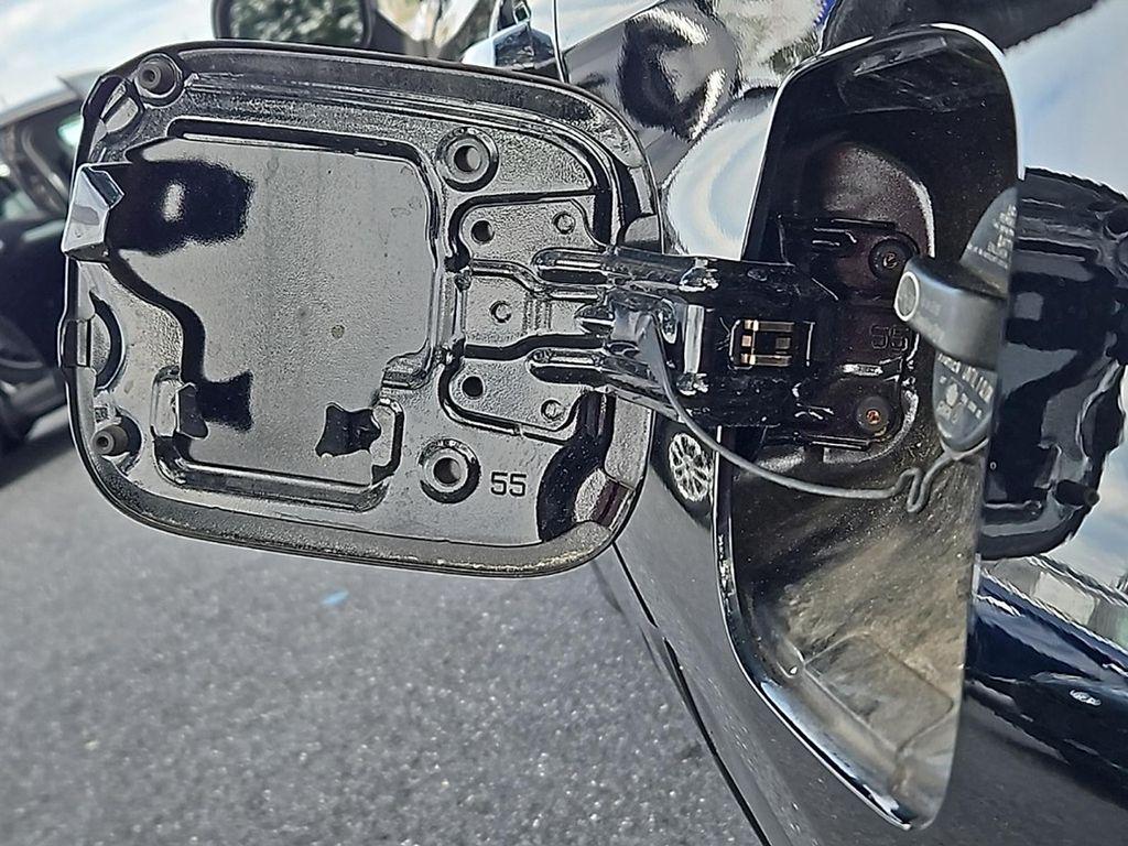 used 2021 Toyota Highlander car, priced at $27,800