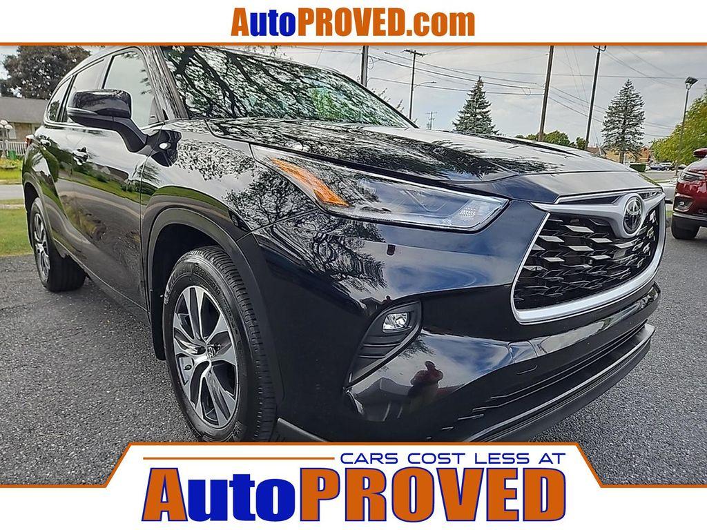 used 2021 Toyota Highlander car, priced at $27,800