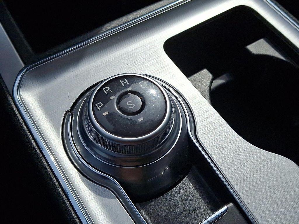 used 2022 Ford Edge car, priced at $18,200