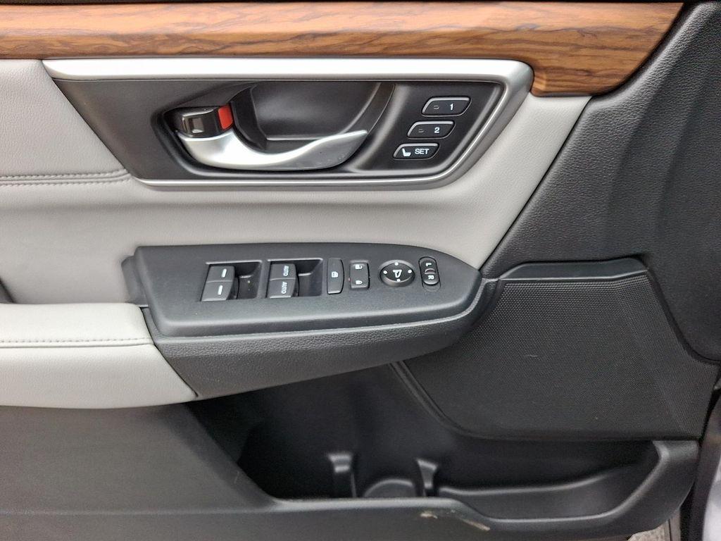 used 2020 Honda CR-V car, priced at $24,000