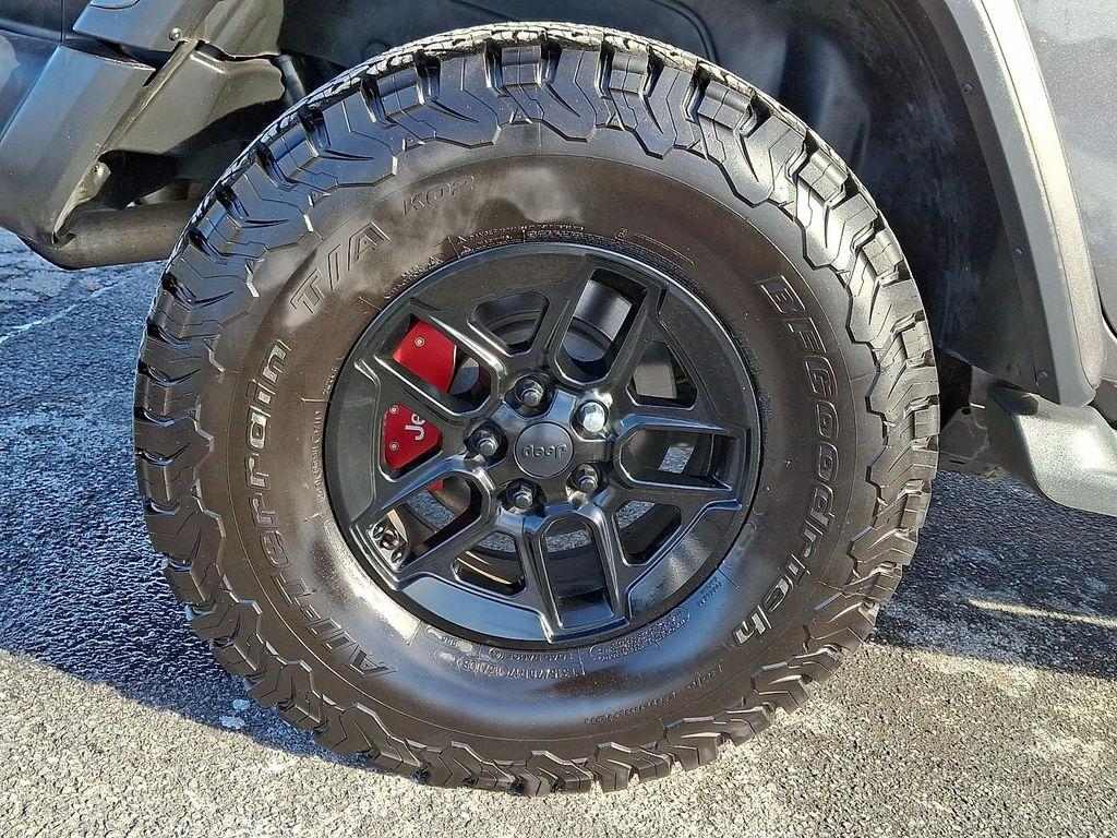 used 2019 Jeep Wrangler Unlimited car, priced at $27,000