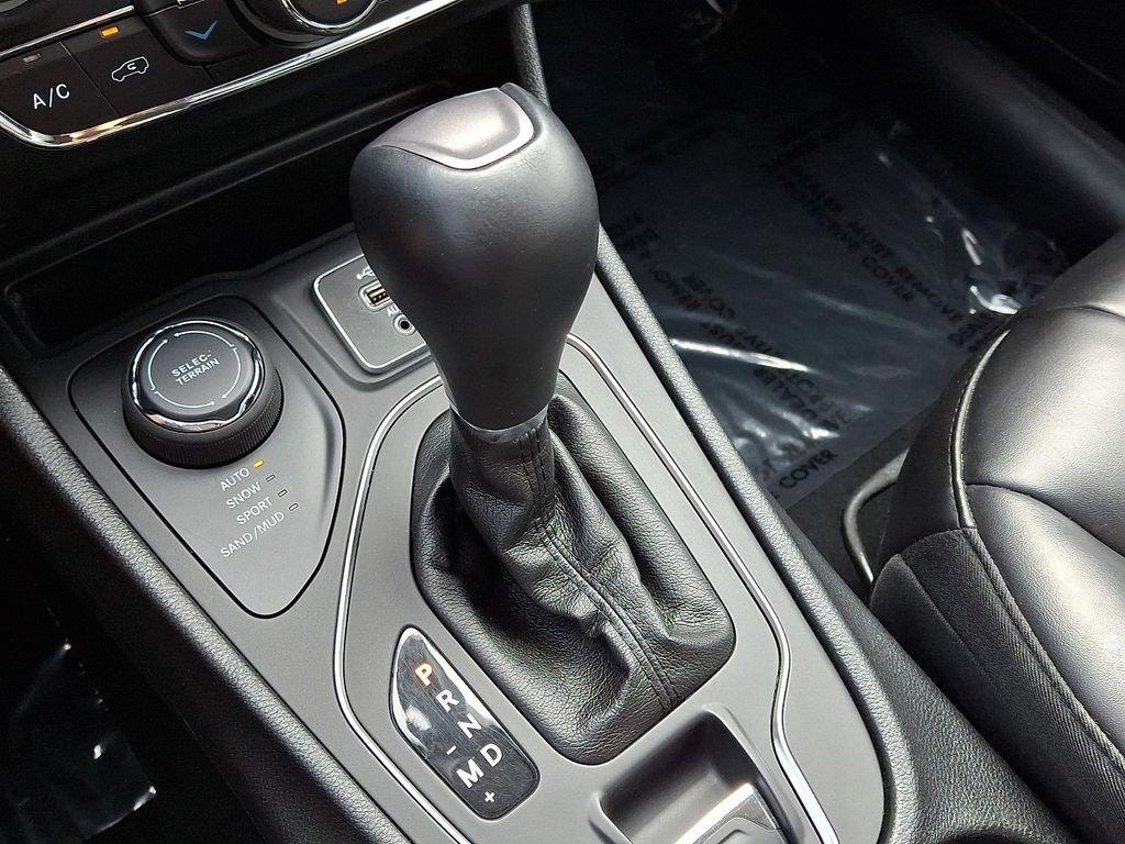 used 2020 Jeep Cherokee car, priced at $16,800