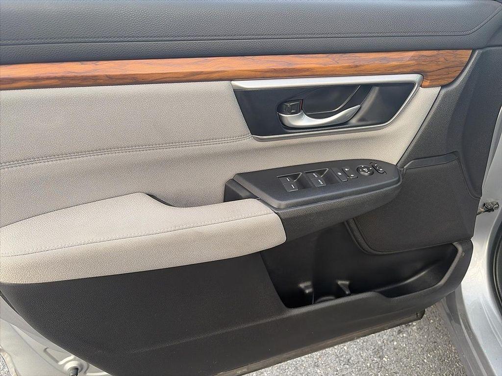 used 2022 Honda CR-V car, priced at $25,000