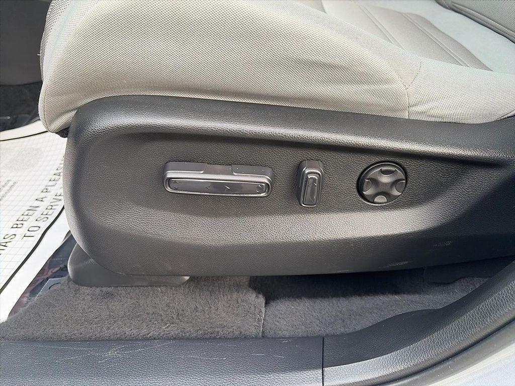 used 2022 Honda CR-V car, priced at $25,000