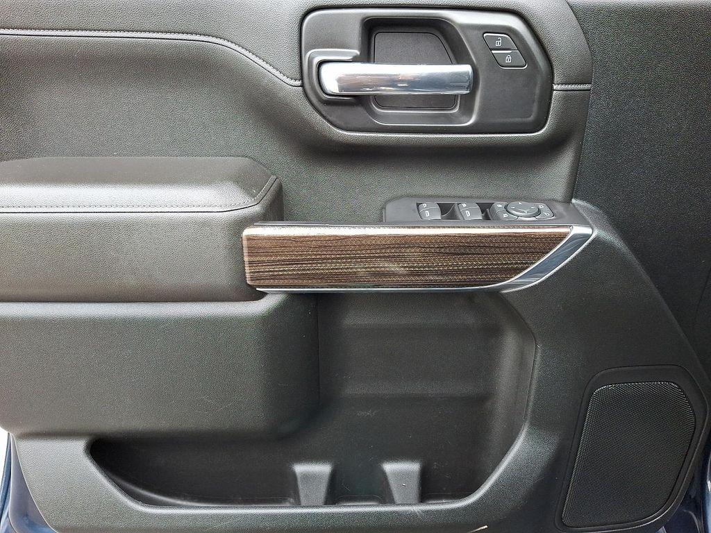 used 2021 Chevrolet Silverado 2500 car, priced at $44,400