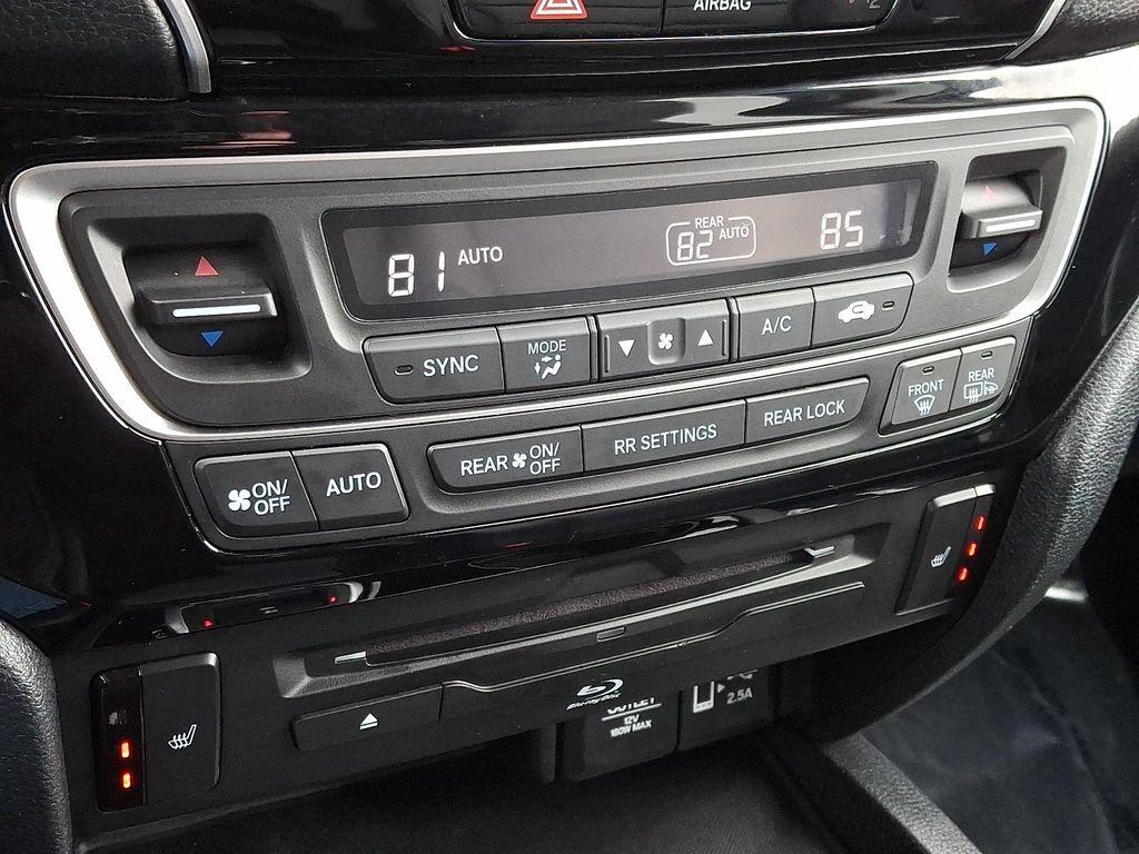 used 2022 Honda Pilot car, priced at $29,600