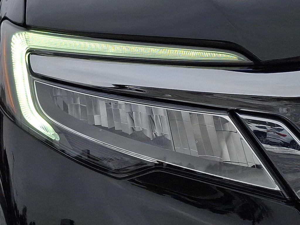 used 2022 Honda Pilot car, priced at $29,600