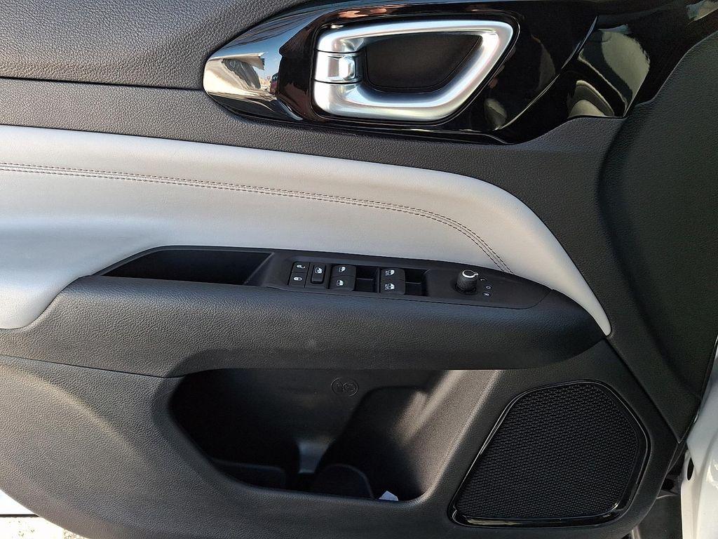 used 2022 Jeep Compass car, priced at $20,400