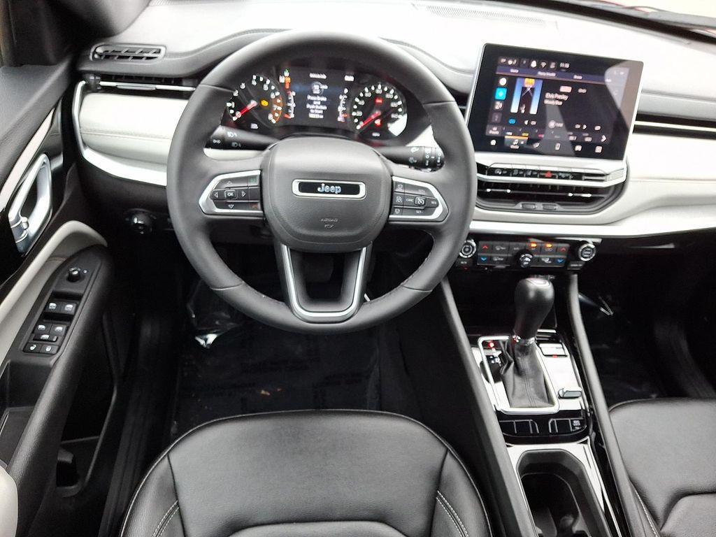 used 2025 Jeep Compass car, priced at $23,000