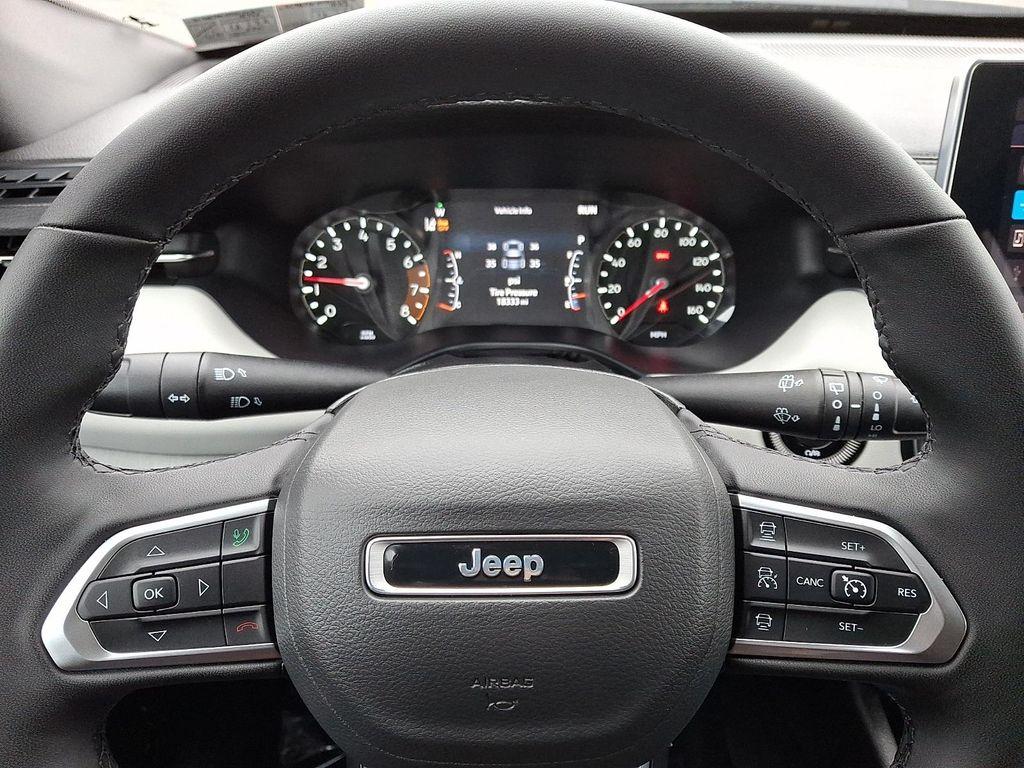 used 2025 Jeep Compass car, priced at $23,000
