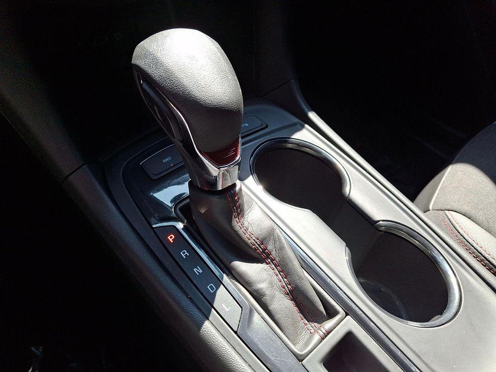used 2022 Chevrolet Equinox car, priced at $21,600