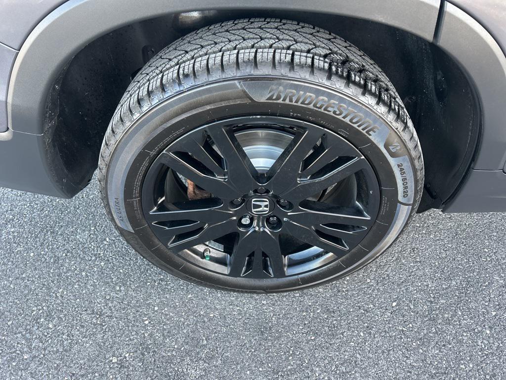 used 2022 Honda Pilot car, priced at $28,500