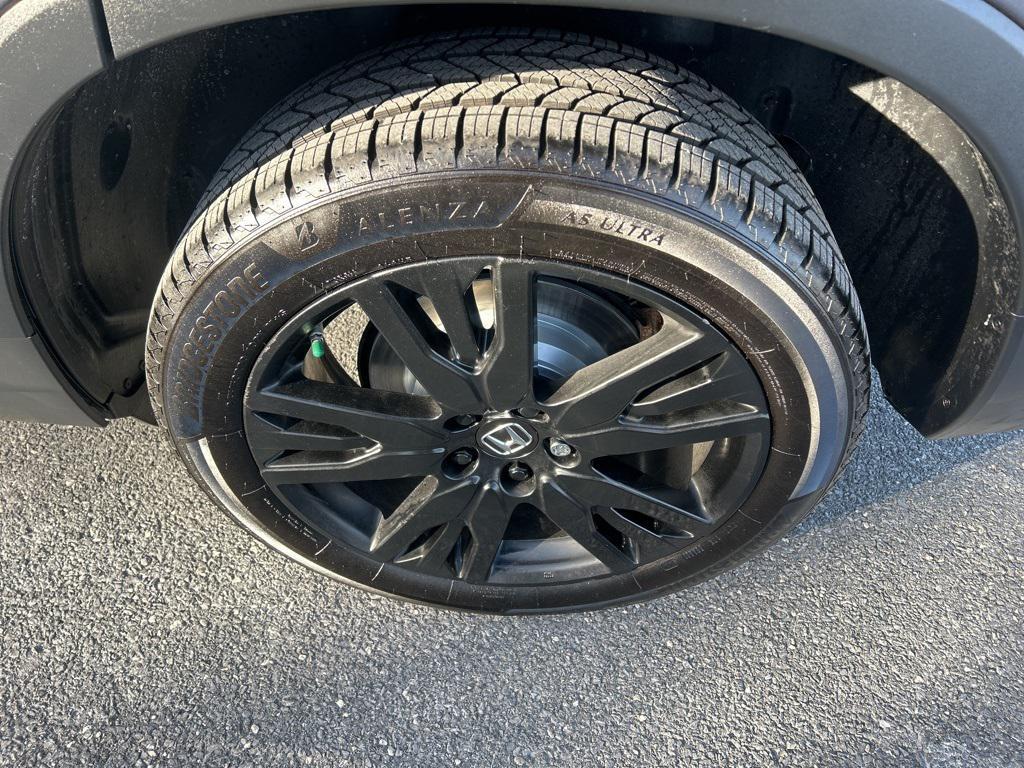 used 2022 Honda Pilot car, priced at $28,500
