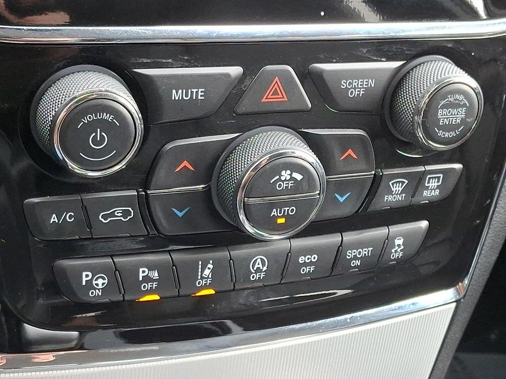 used 2021 Jeep Grand Cherokee car, priced at $28,500