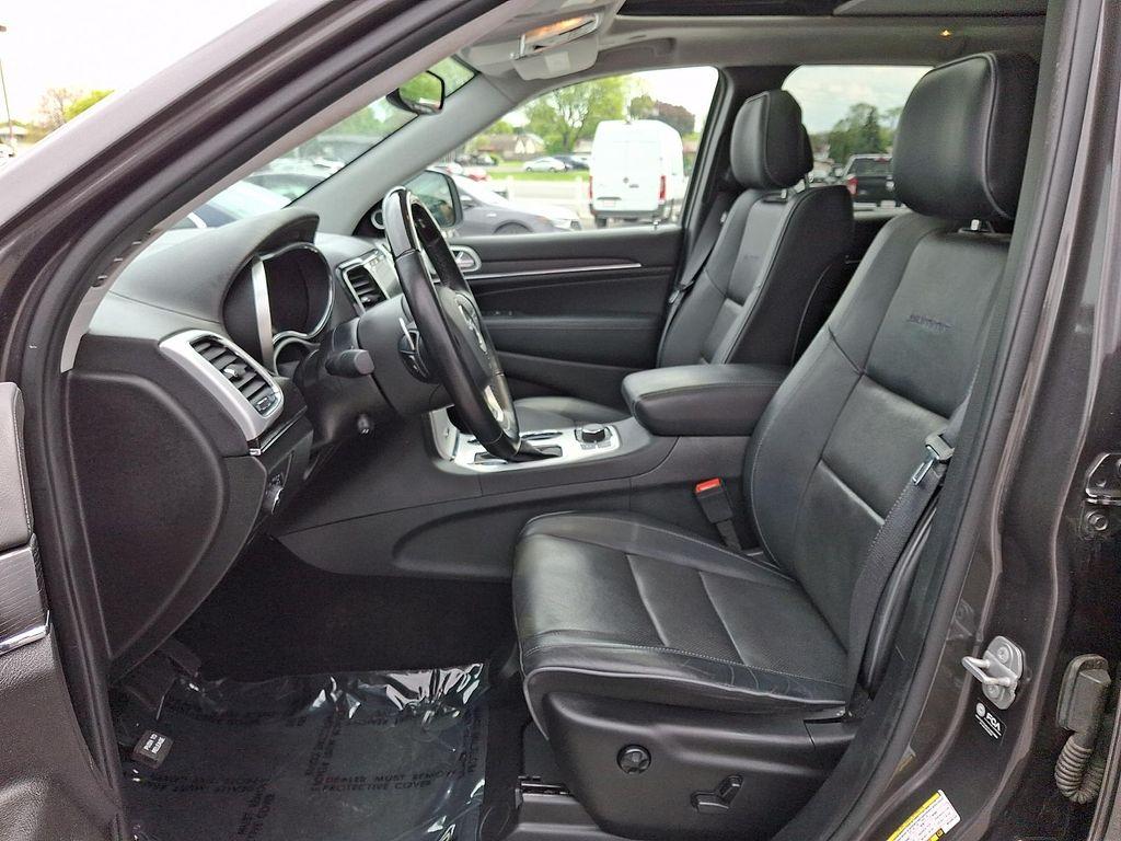 used 2021 Jeep Grand Cherokee car, priced at $28,500