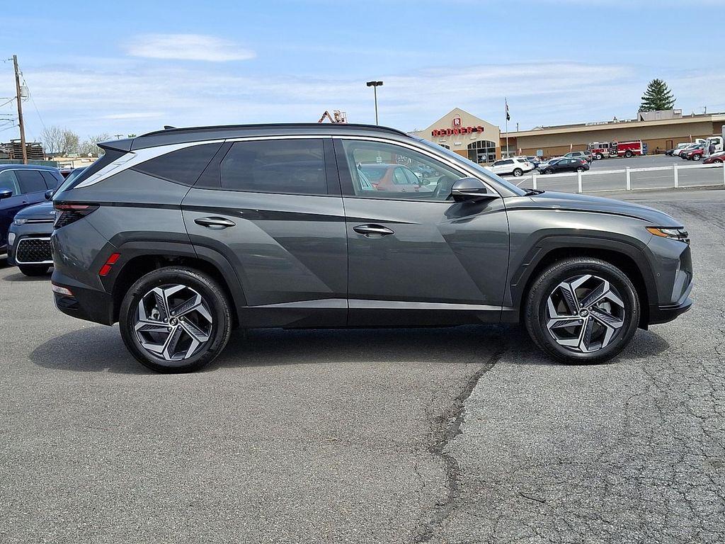 used 2024 Hyundai TUCSON Hybrid car, priced at $28,400