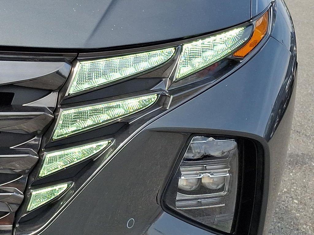 used 2024 Hyundai TUCSON Hybrid car, priced at $28,400