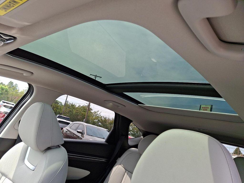 used 2024 Hyundai TUCSON Hybrid car, priced at $28,400