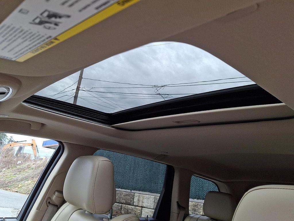 used 2021 Jeep Grand Cherokee car, priced at $23,400